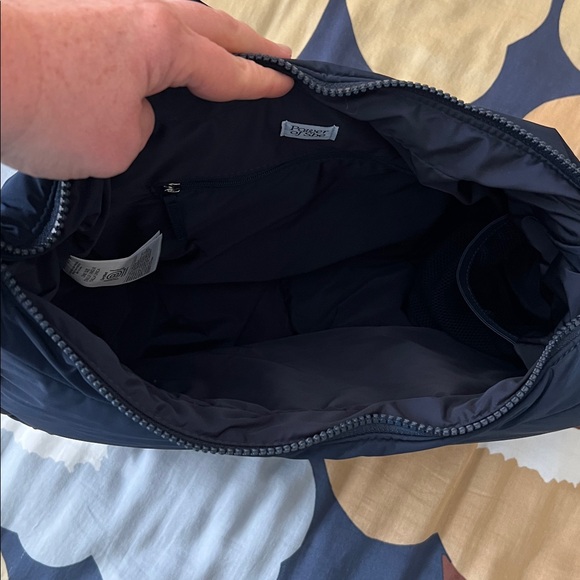 Athleta All About Medium Crossbody Hobo Bag Navy - Picture 5 of 6
